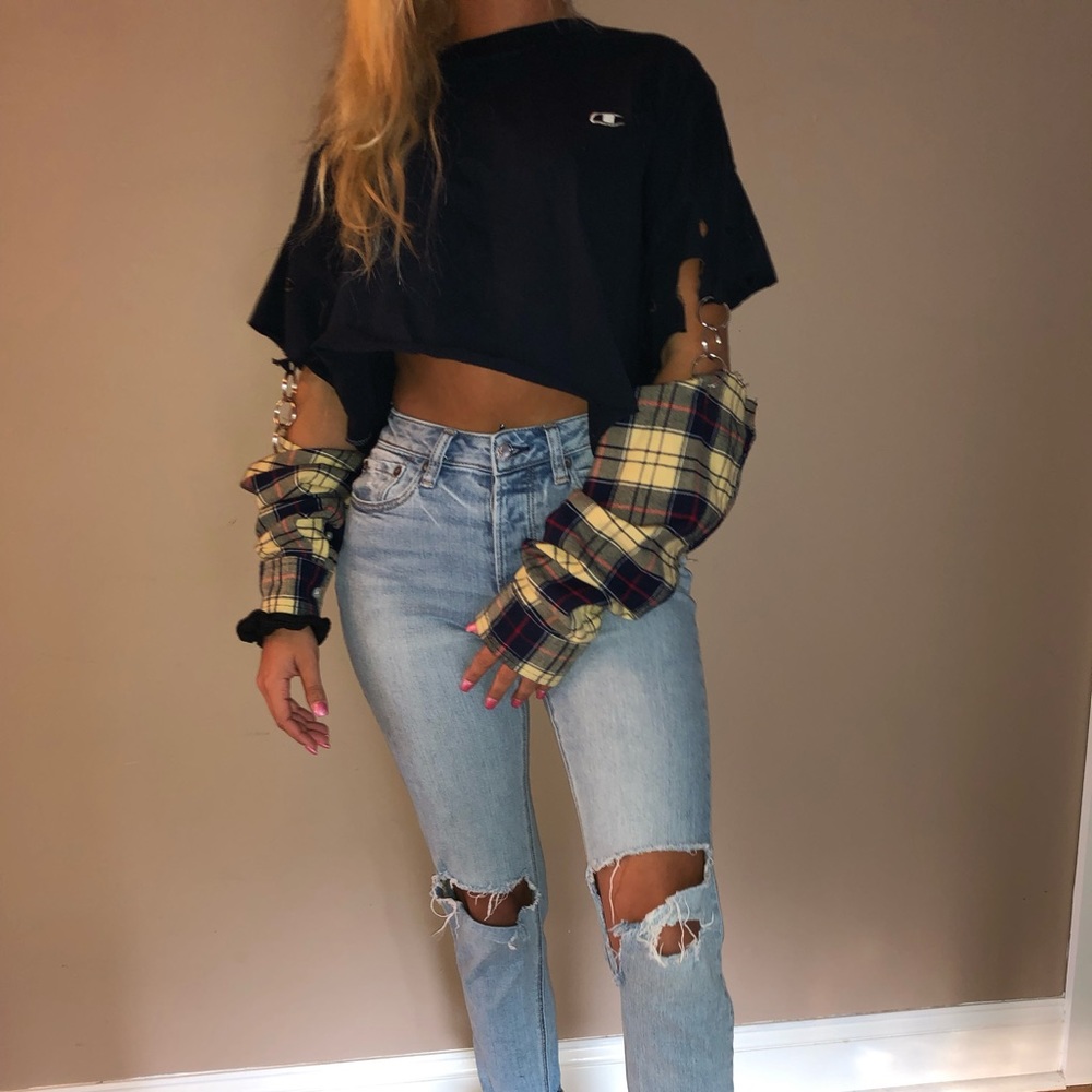 ❤️ SOLD ❤️Oversized chain flannel sleeve